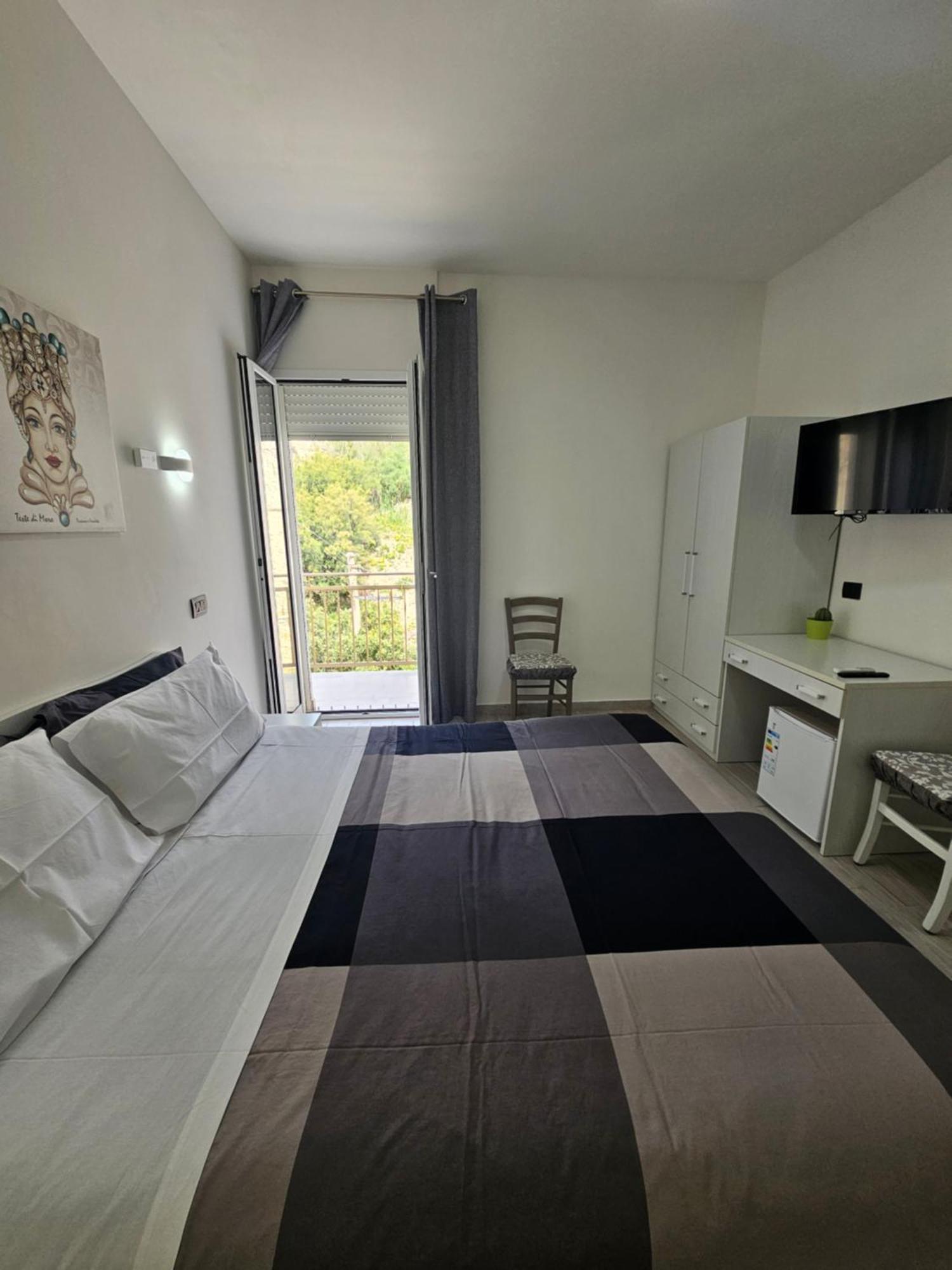Frontemare Locazione Turistica Hotel Porto Empedocle Exterior photo